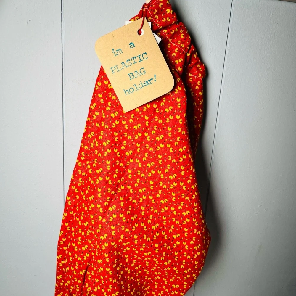 1-pc Handmade Plastic Bag / Grocery Bag Holder — Orange-Red Floral